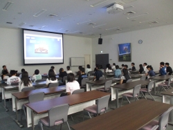 画像の代替テキストを入力ください。